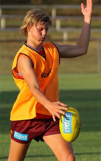 Hayes_Training_Kick-article.jpg